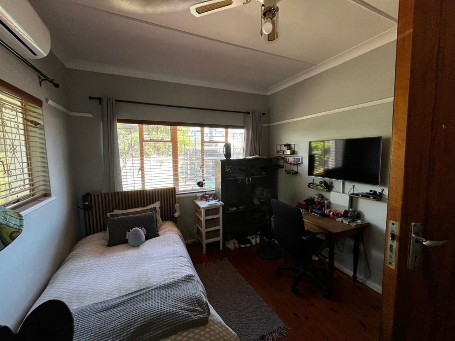 4 Bedroom Property for Sale in Rouxpark Western Cape